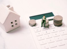 house a money