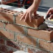 Pálená cihla - vyhledávaný stavební materiál