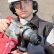 Při rekonstrukci přijde vhod vrtací nebo bourací kladivo