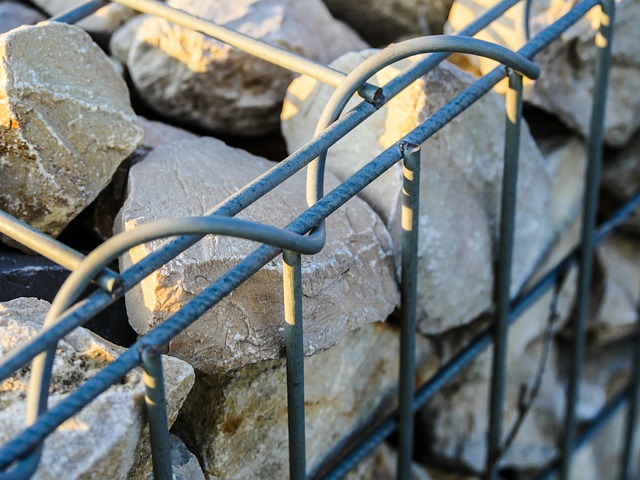 Betonový plot vám vydrží desítky let. Jak vybrat ten správný?