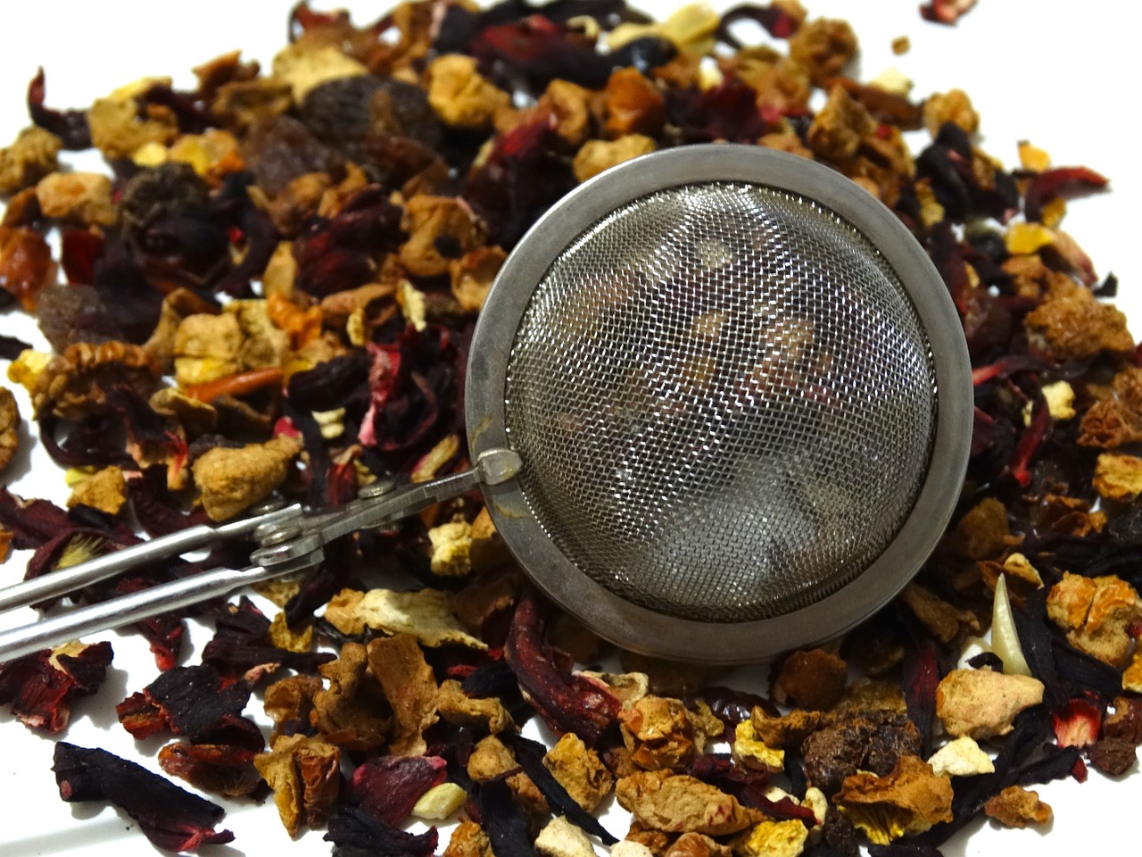 Bylinková zahrádka: připravte si léčivé a chutné čaje z vlastních bylinek