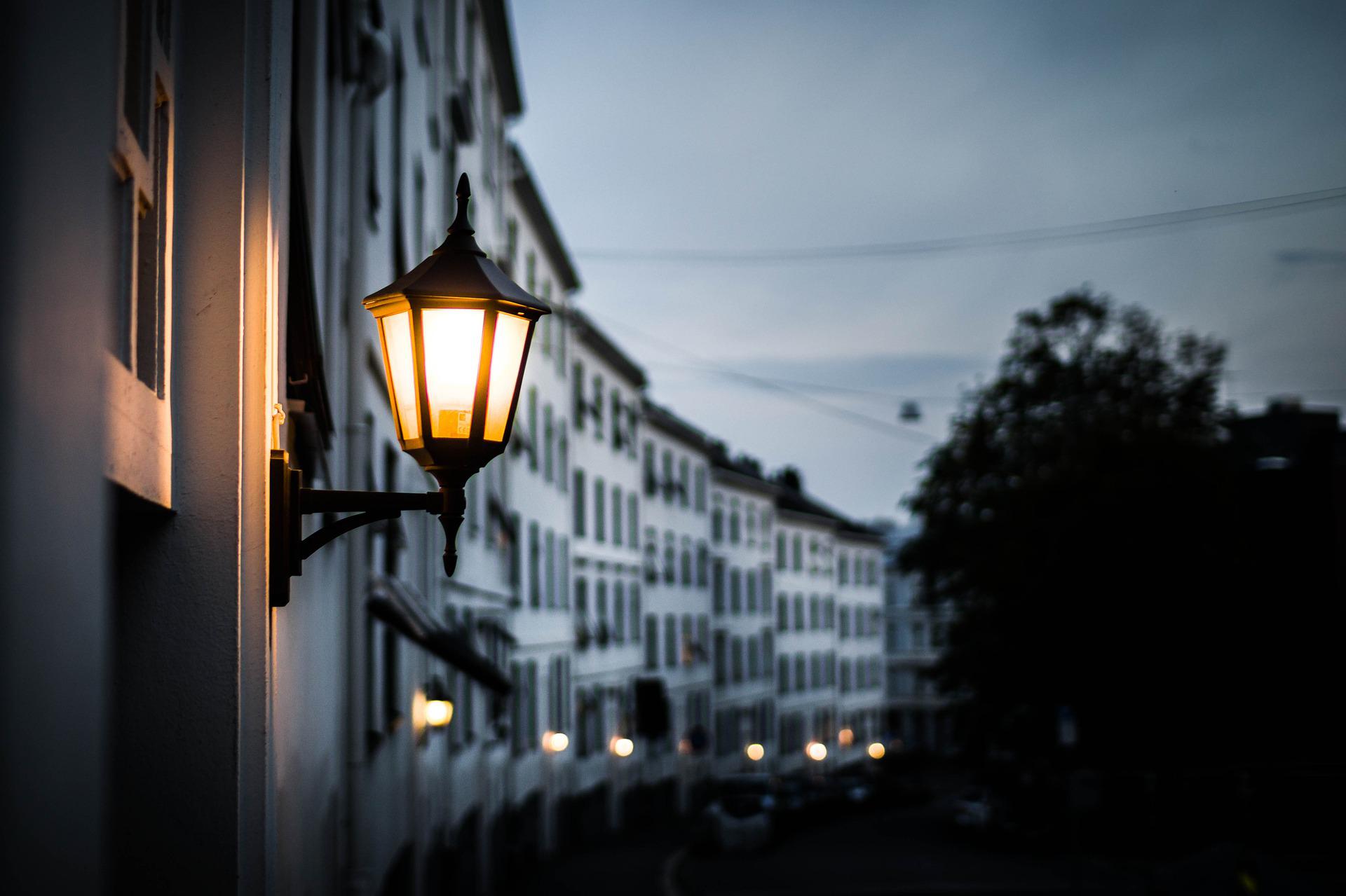 Pouliční osvětlení