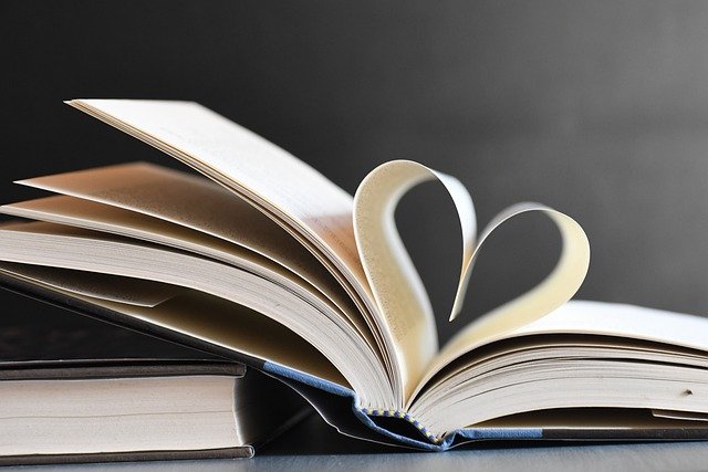 Máte své knížky v lásce? Přebaly z balicích papírů je ochrání před poničením